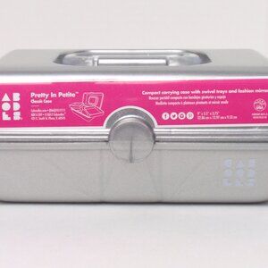 Pretty In Petite Caboodle Silver Brand New 9" x 5.5" x 3.75"